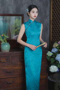 Elegant Chinese Cheongsam Dress with Pearl Buttons – Vintage Silk Qipao