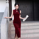 Velvet Sleeveless Qipao Dress | Mandarin Collar Keyhole Slim Cheongsam Midi