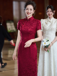 Red Jacquard Qipao for Mother | Mandarin Collar with Frog Buttons