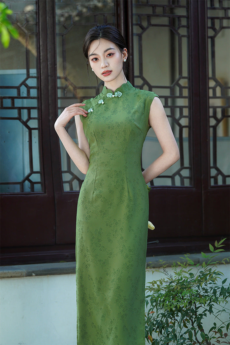 Mint-Green Jacquard Modern Qipao Maxi | Mandarin Neck, Floral Frog Buttons