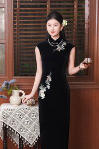 Black Floral-Embroidered Modern Qipao Midi | Mandarin Collar