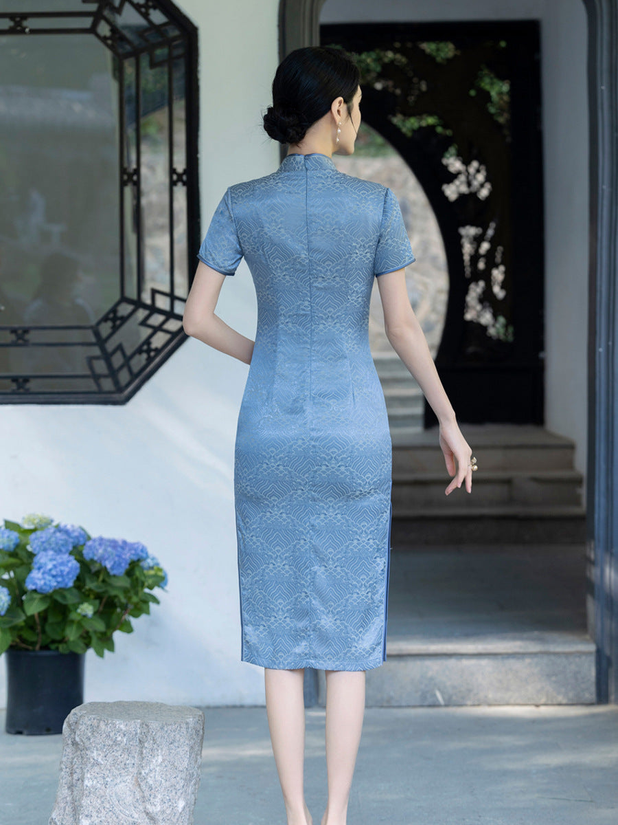 Summer Plus-Size Jacquard Modern Qipao | Mandarin Short Sleeve Keyhole, Slim Midi with Side Slit