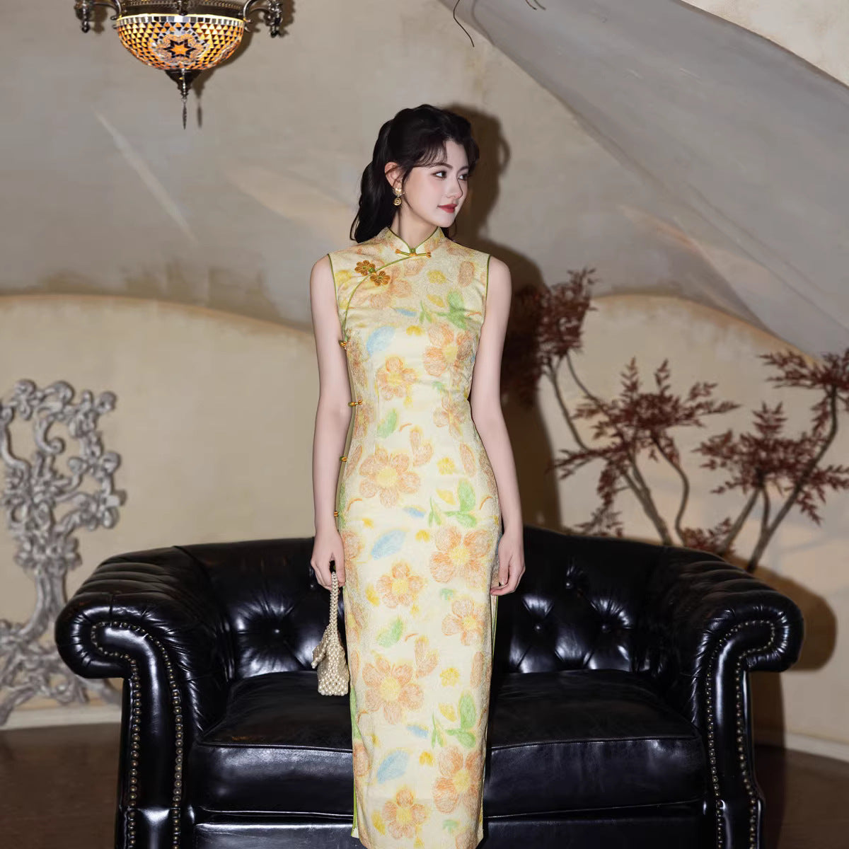 Yellow Vintage Floral Sleeveless Qipao Dress | Mandarin Collar Slim Midi Cheongsam