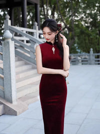 Velvet Sleeveless Qipao Dress | Mandarin Collar Keyhole Slim Cheongsam Midi