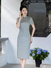 Summer Plus-Size Jacquard Modern Qipao | Mandarin Short Sleeve Keyhole, Slim Midi with Side Slit