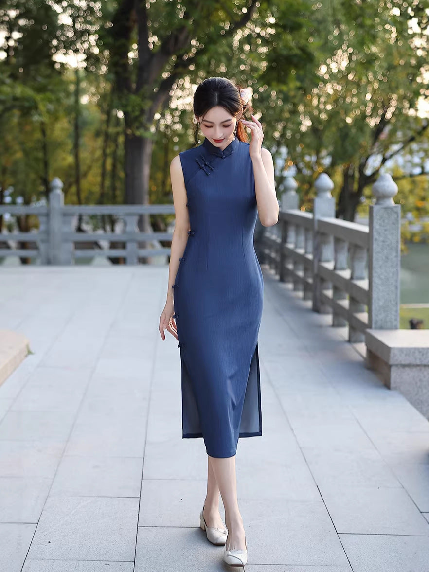 Deep Navy Minimalist Sleeveless Qipao Dress | Mandarin Collar Slim Maxi Cheongsam