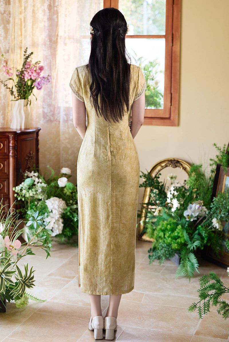 Lemon-Yellow Modern Qipao Midi | Short Sleeves, Mandarin Neck with Diagonal Beaded Frogs