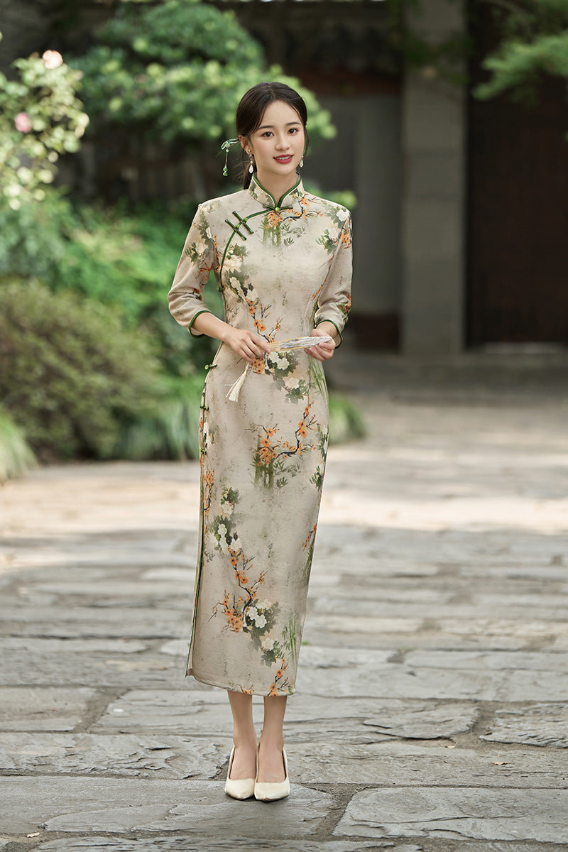 Beige Vintage Floral Jacquard Long-Sleeve Qipao