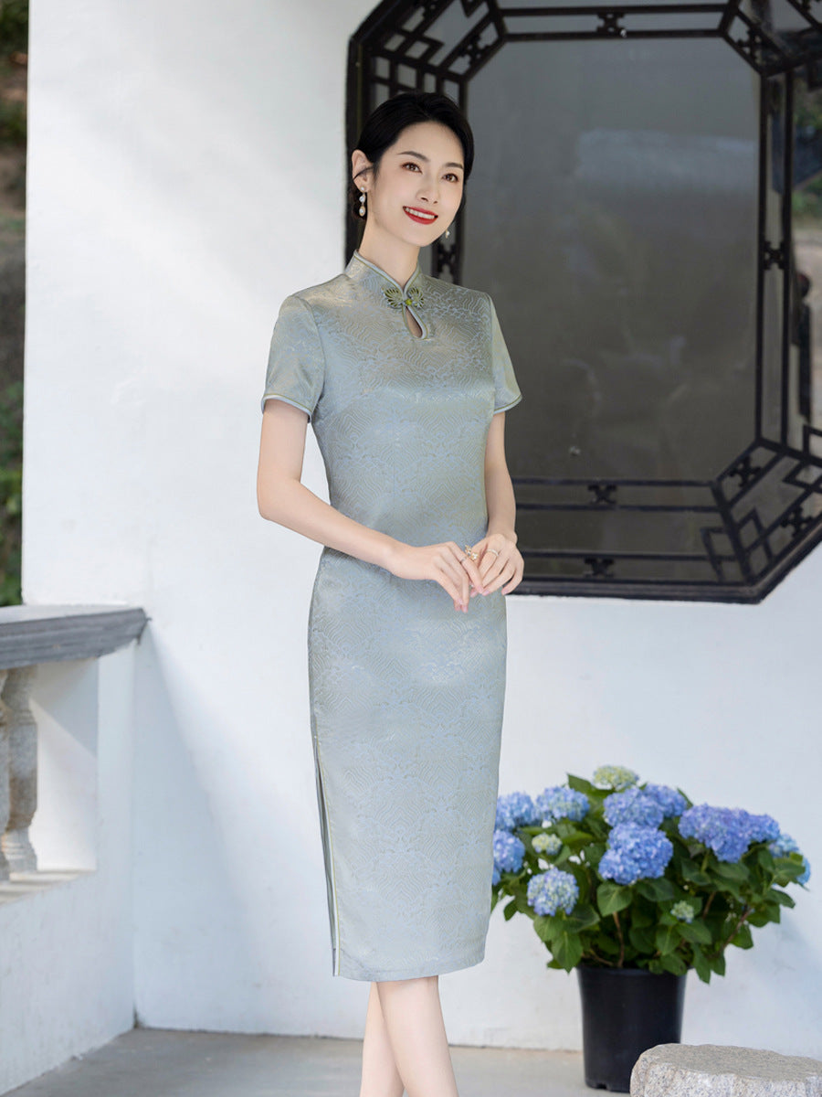 Summer Plus-Size Jacquard Modern Qipao | Mandarin Short Sleeve Keyhole, Slim Midi with Side Slit