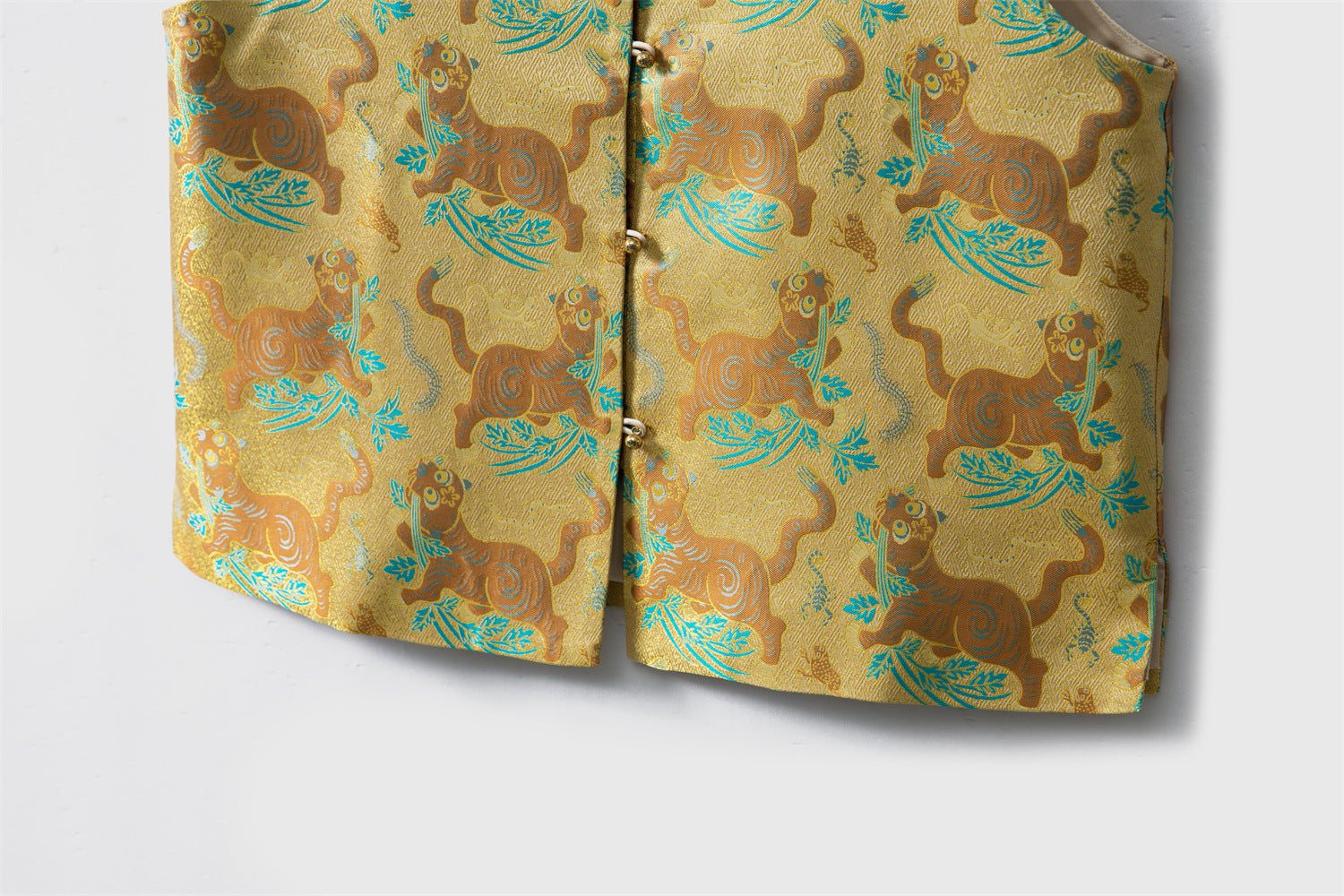 Silk Vest with Playful Animal Print – Luxury Traditional Chinese Design