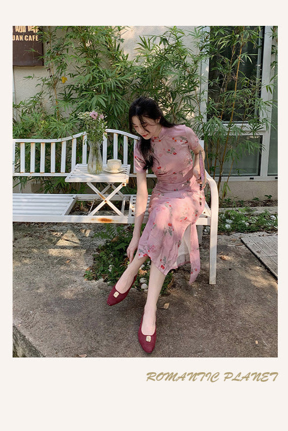 Elegant Pink Cherry Blossom Cheongsam Dress with Delicate Button Detailing