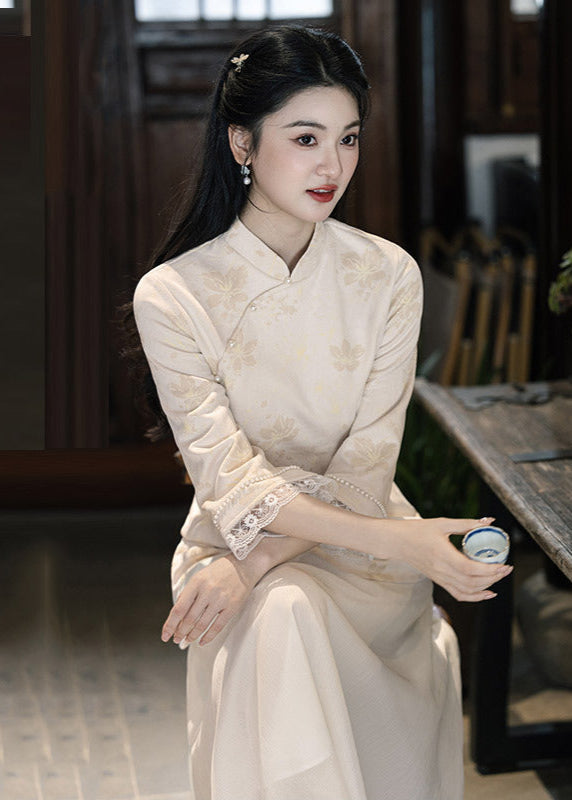 Modern Chinese Long-Sleeve Cinched Dress