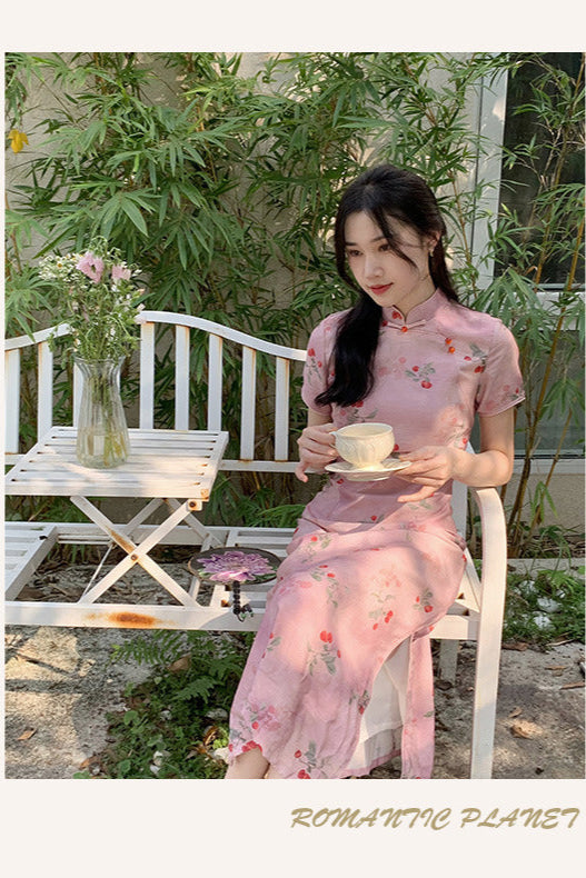 Elegant Pink Cherry Blossom Cheongsam Dress with Delicate Button Detailing
