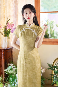Lemon-Yellow Modern Qipao Midi | Short Sleeves, Mandarin Neck with Diagonal Beaded Frogs