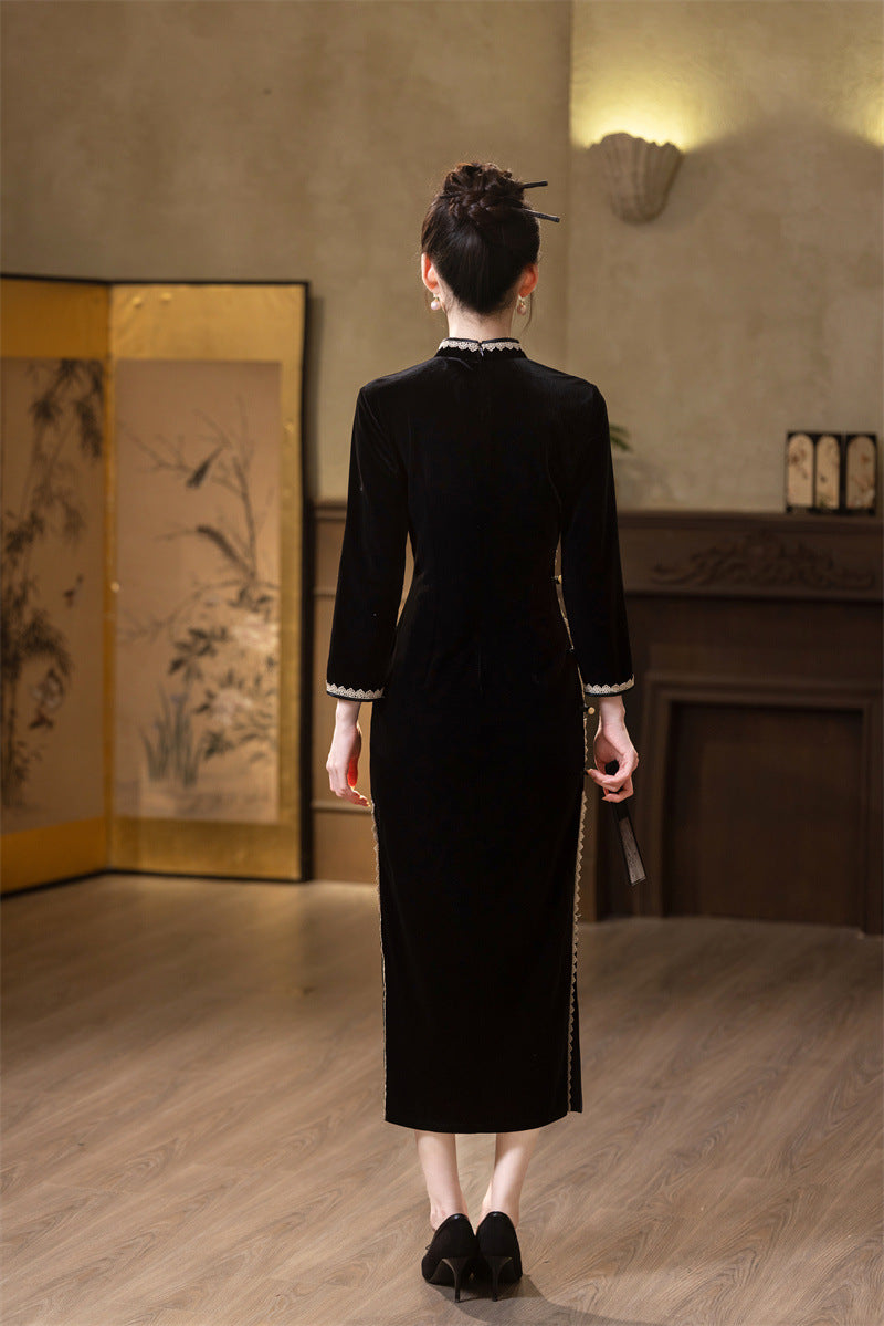 Red Velvet Lace Long Sleeve Qipao Dress | Slim Mandarin Maxi