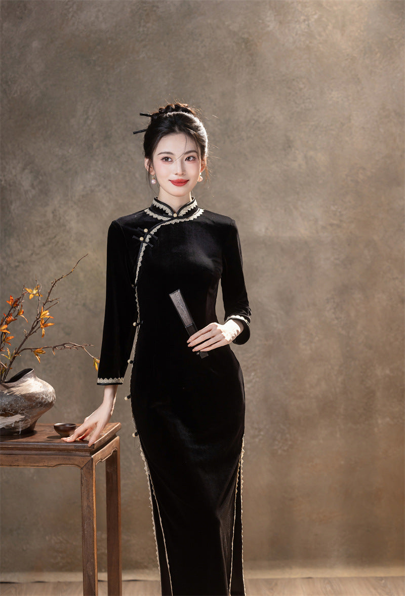 Red Velvet Lace Long Sleeve Qipao Dress | Slim Mandarin Maxi