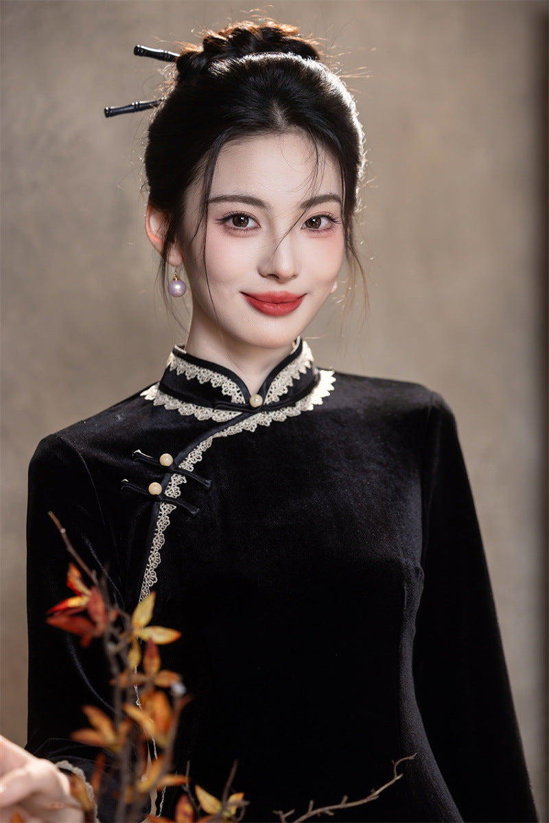 Red Velvet Lace Long Sleeve Qipao Dress | Slim Mandarin Maxi