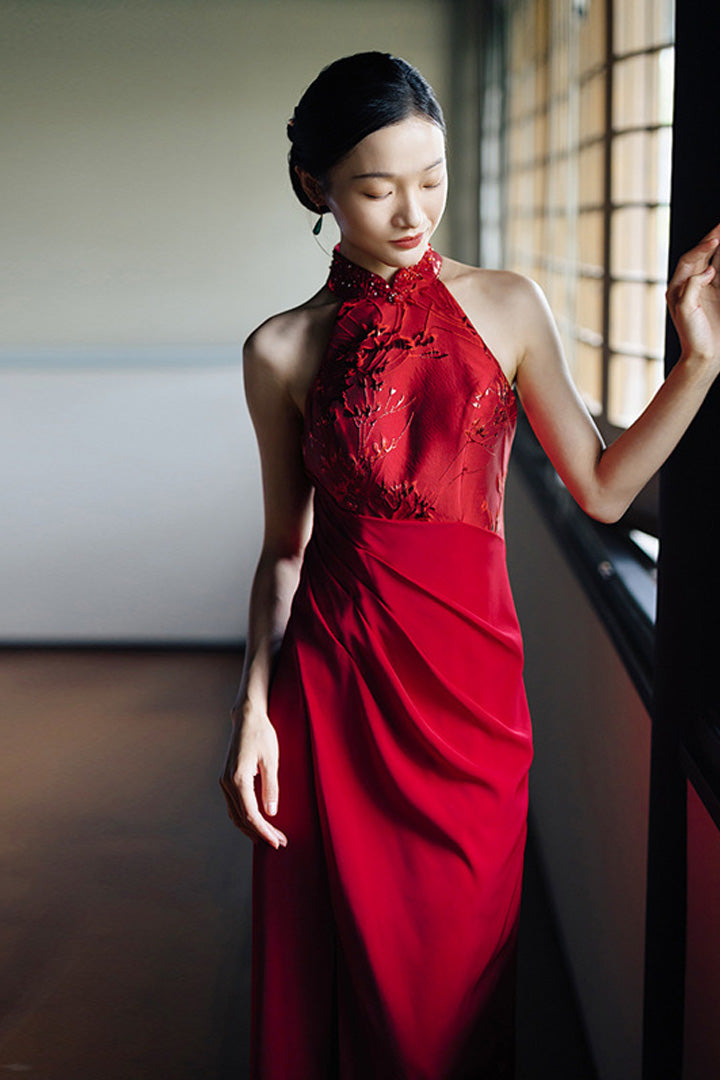 Modern Bridal Qipao Halter Long Gown | Sleeveless Shoulder-Baring