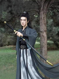 Elegant Traditional Hanfu Outfit with Bamboo Print Skirt and Black Robe