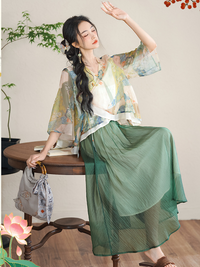 New Chinese Style Two-Piece Set with Flowing Green Skirt