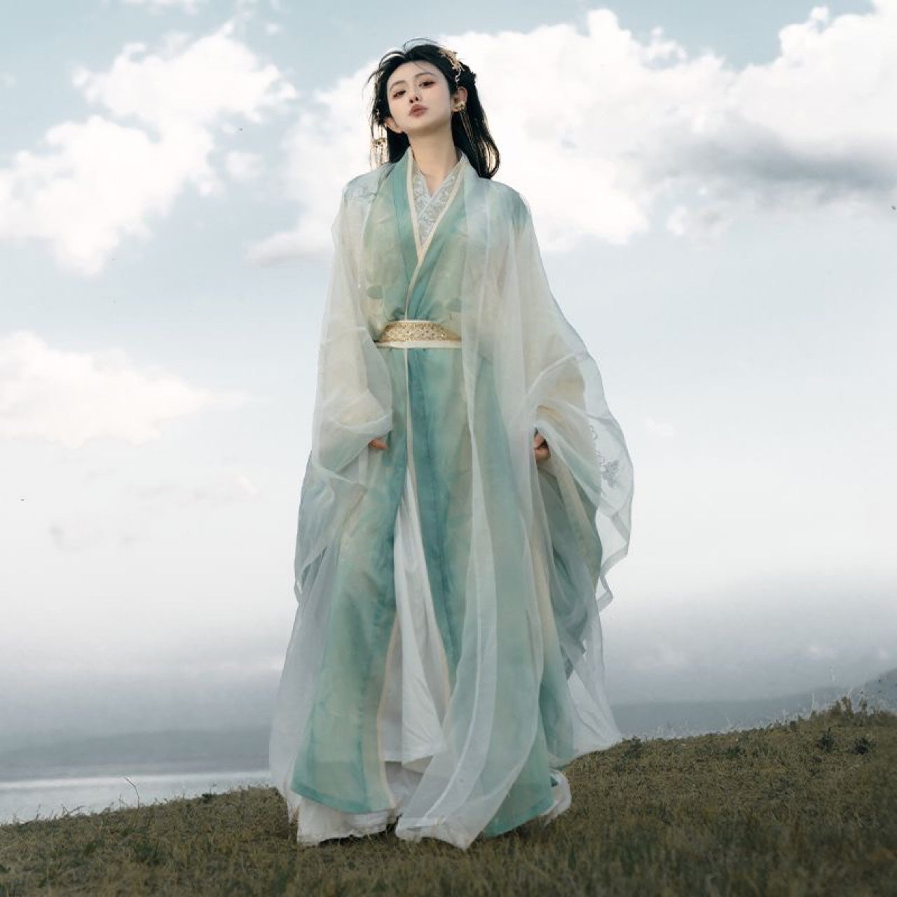 Ethereal Flowing Blue Hanfu Dress Traditional Chinese Style