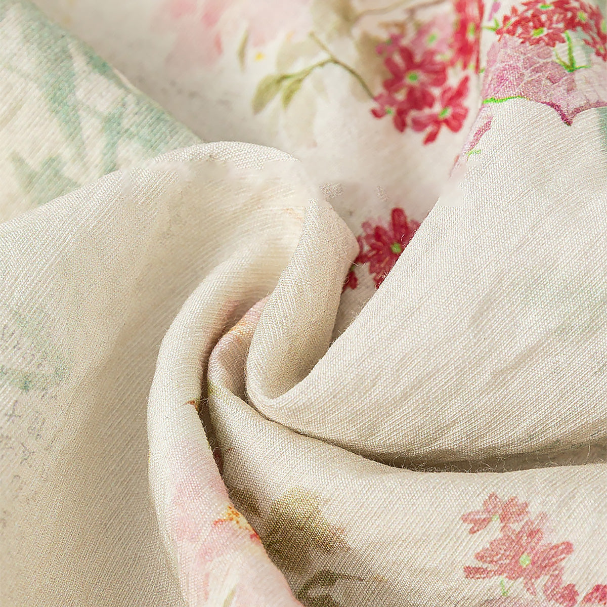 米色、绿色、粉色碎花女童汉服