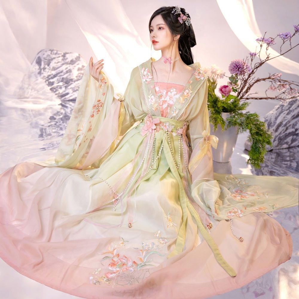 Pastel Green Hanfu Dress Traditional Embroidery Floral Design