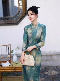 Elegant Chinese Bamboo Embroidered Hanfu Qipao Dress – Timeless Oriental Charm