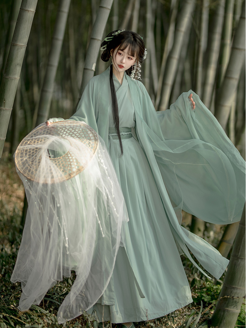 Elegant Wei Jin Dynasty Green Hanfu Dress Traditional Chinese Costume