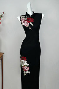 Elegant Black Embroidered Mudan Cheongsam | Vintage Sleeveless Slim Long Dress