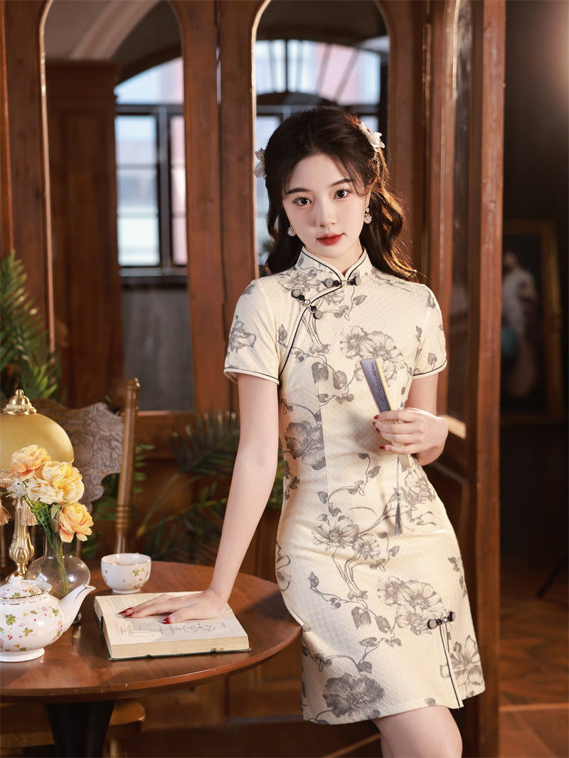 Graceful Floral Cheongsam Dress Vintage Chinese Style for Women