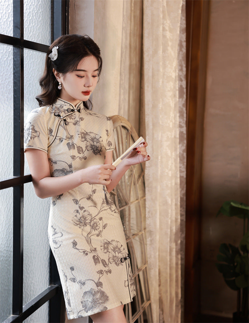 Graceful Floral Cheongsam Dress Vintage Chinese Style for Women