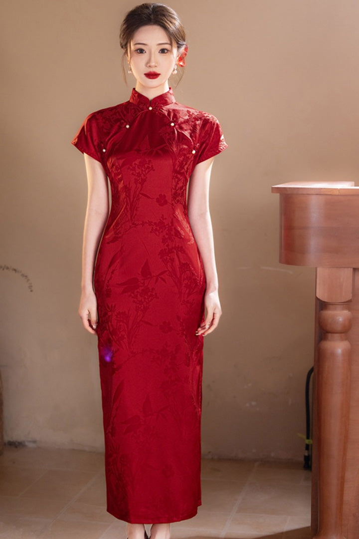 Spring Red Short Sleeve Cheongsam | Elegant Chinese Dress with Subtle Pattern