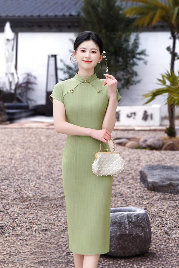 Vintage Elegant Green Qipao Spring Daily Wear for Mothers