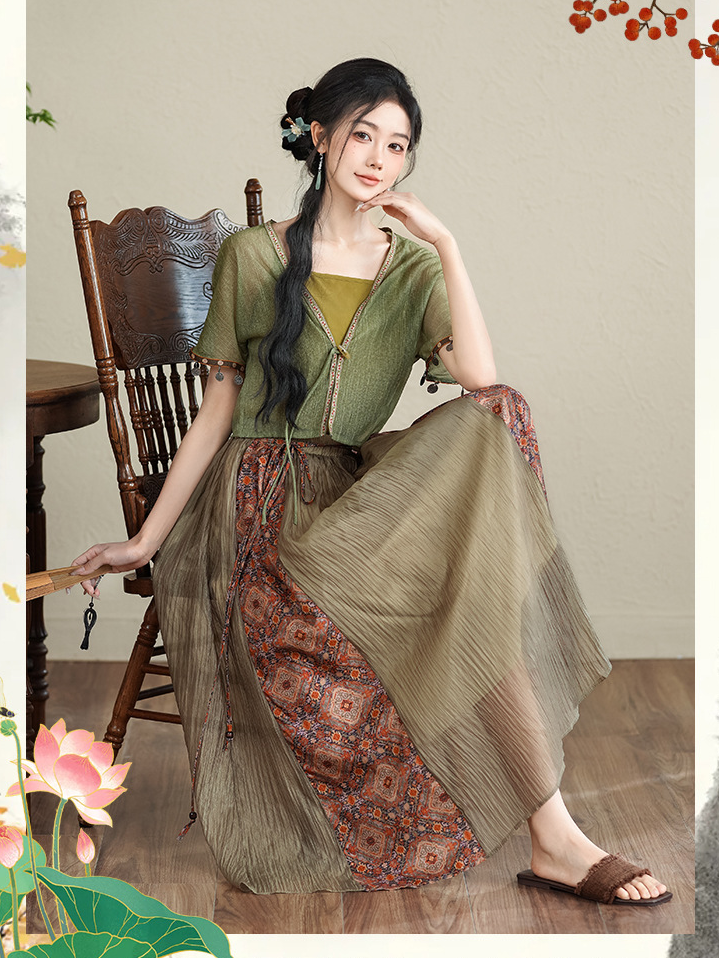 Bohemian Green Sheer Maxi Dress with Ethnic Patterns