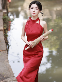 Elegant Halter-Style Red Cheongsam with Floral Jacquard