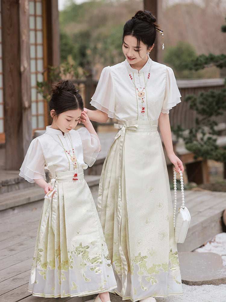 Graceful Mother-Daughter Hanfu Dress With Floral Embroidery