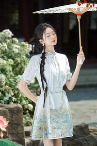 Two-Piece Mamianqun Hanfu Set with Elegant Embroidery