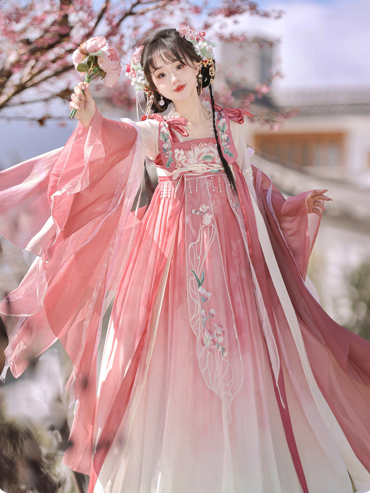 Rose Pink Hanfu Dress Elegant Traditional Embroidered Design