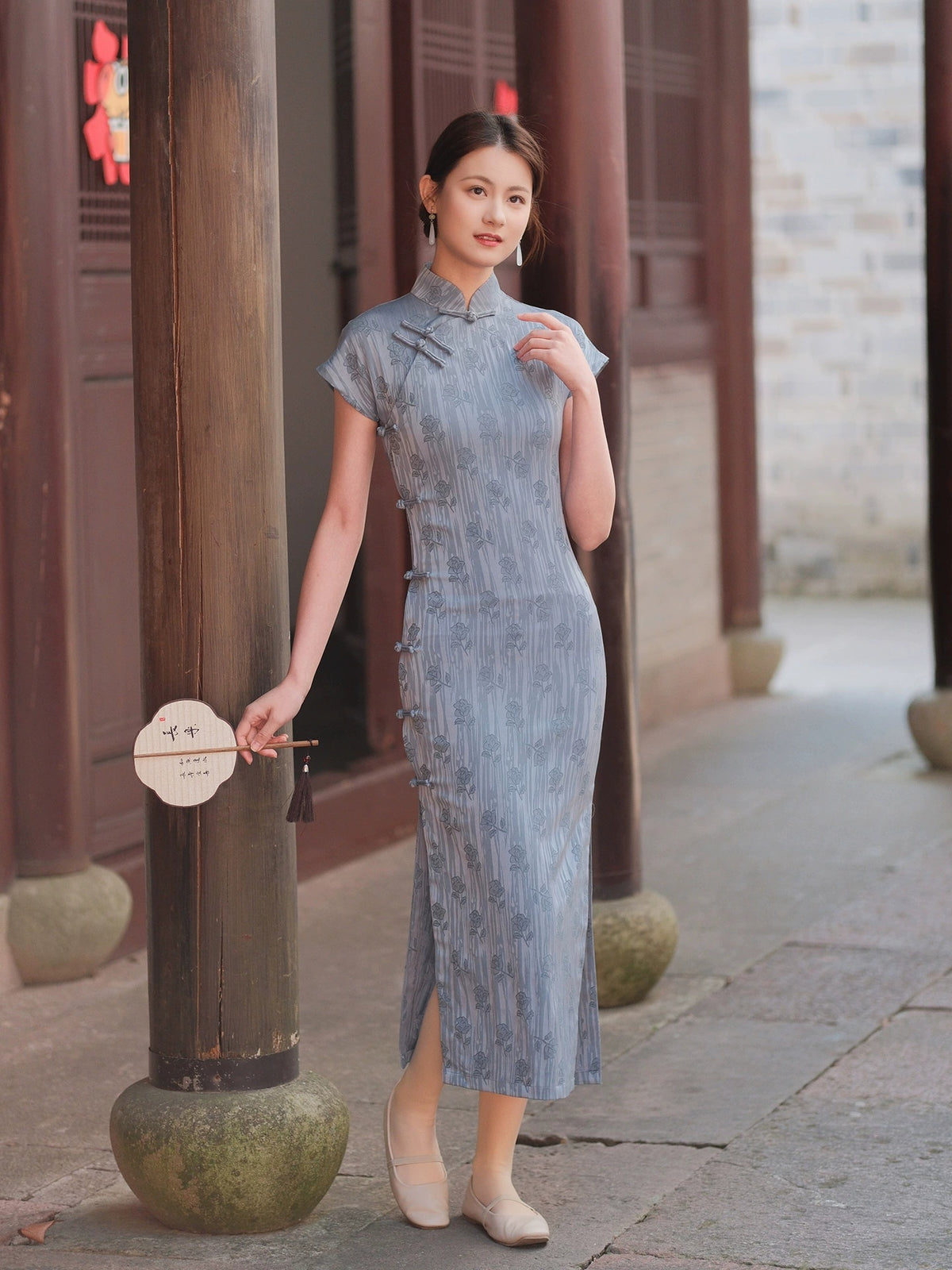 Blue floral short-sleeve vintage qipao dress