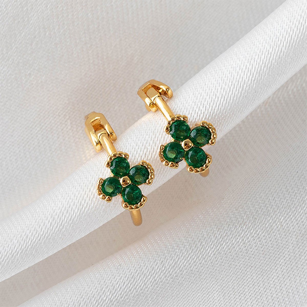 Green Lucky Grass Ear Cuff Simple Earrings for Girls Fashion Jewelry Accessories