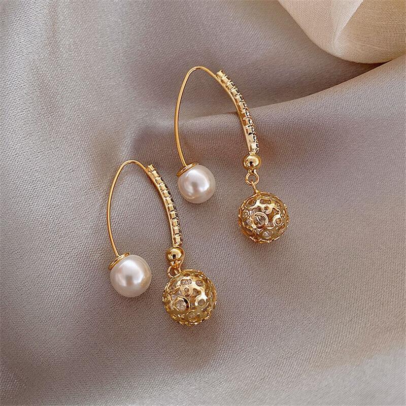 Hoop Gold and Pearl Earrings