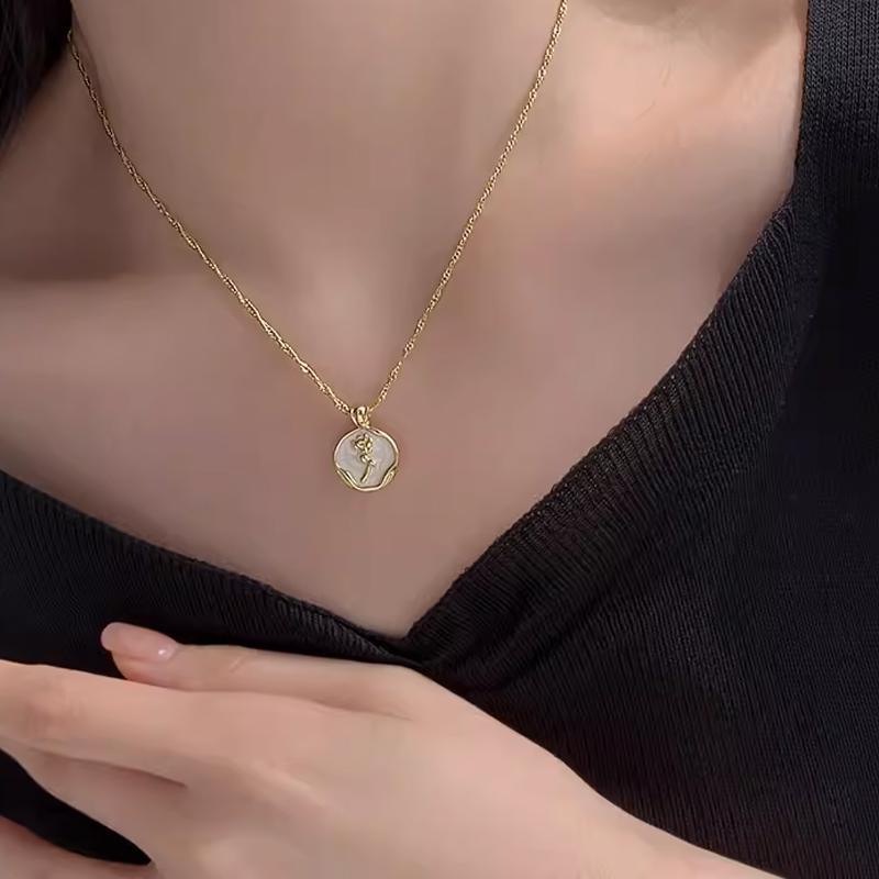 White Gold Plated Round Rose Natural Shell Pendant Necklace Pearlescent Gift