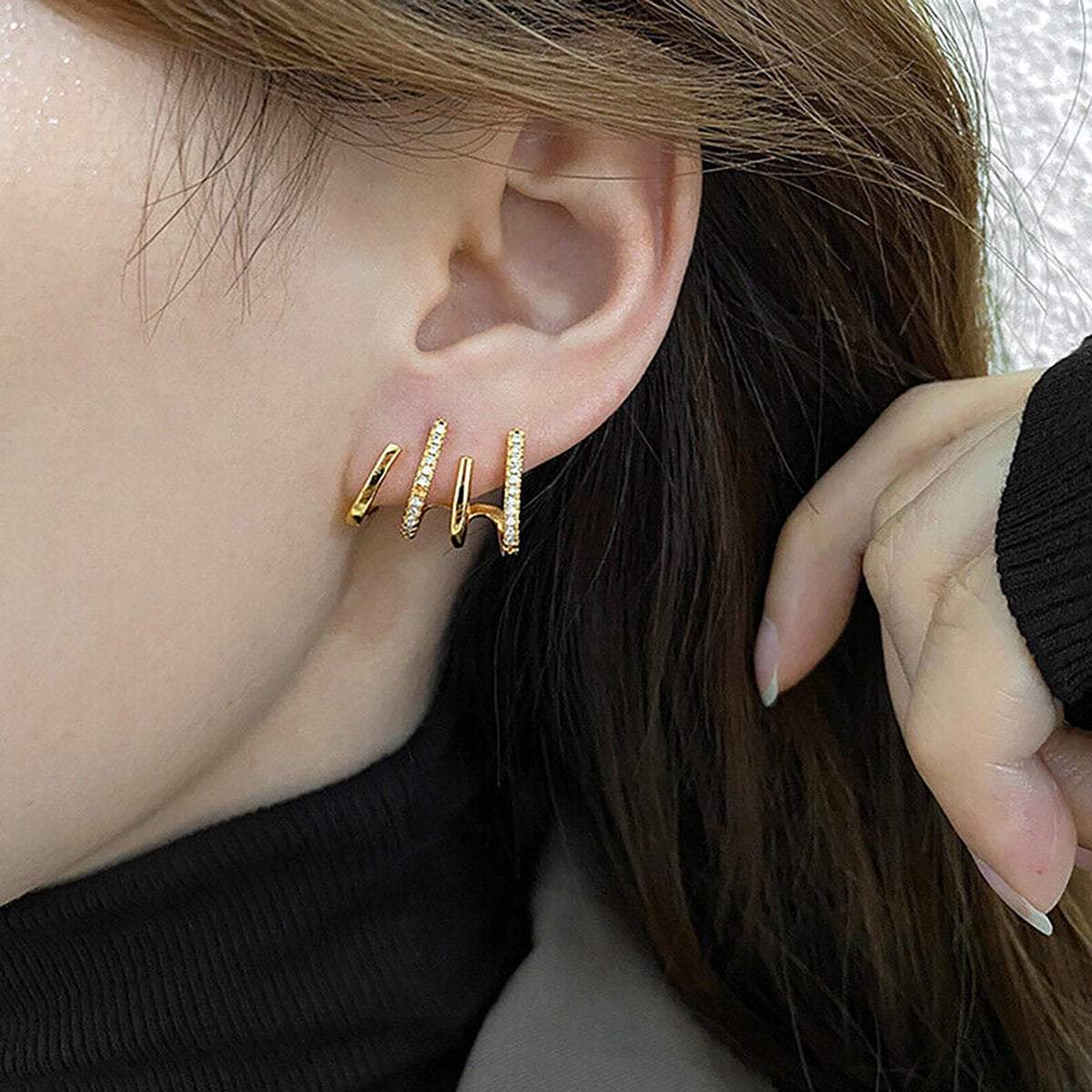 Women Fashion Four Claw Stud Earrings Elegant Jewelry Accessories for Ladies