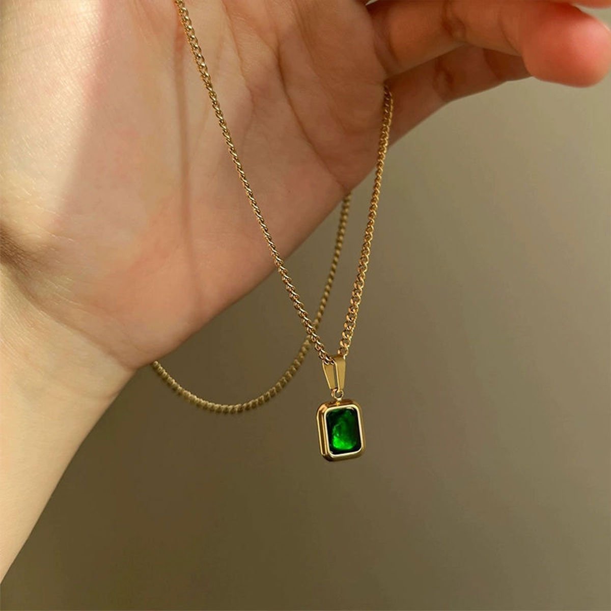 Emerald Green Crystal Necklace Gold Plated Pendant for Women Fashion Jewelry