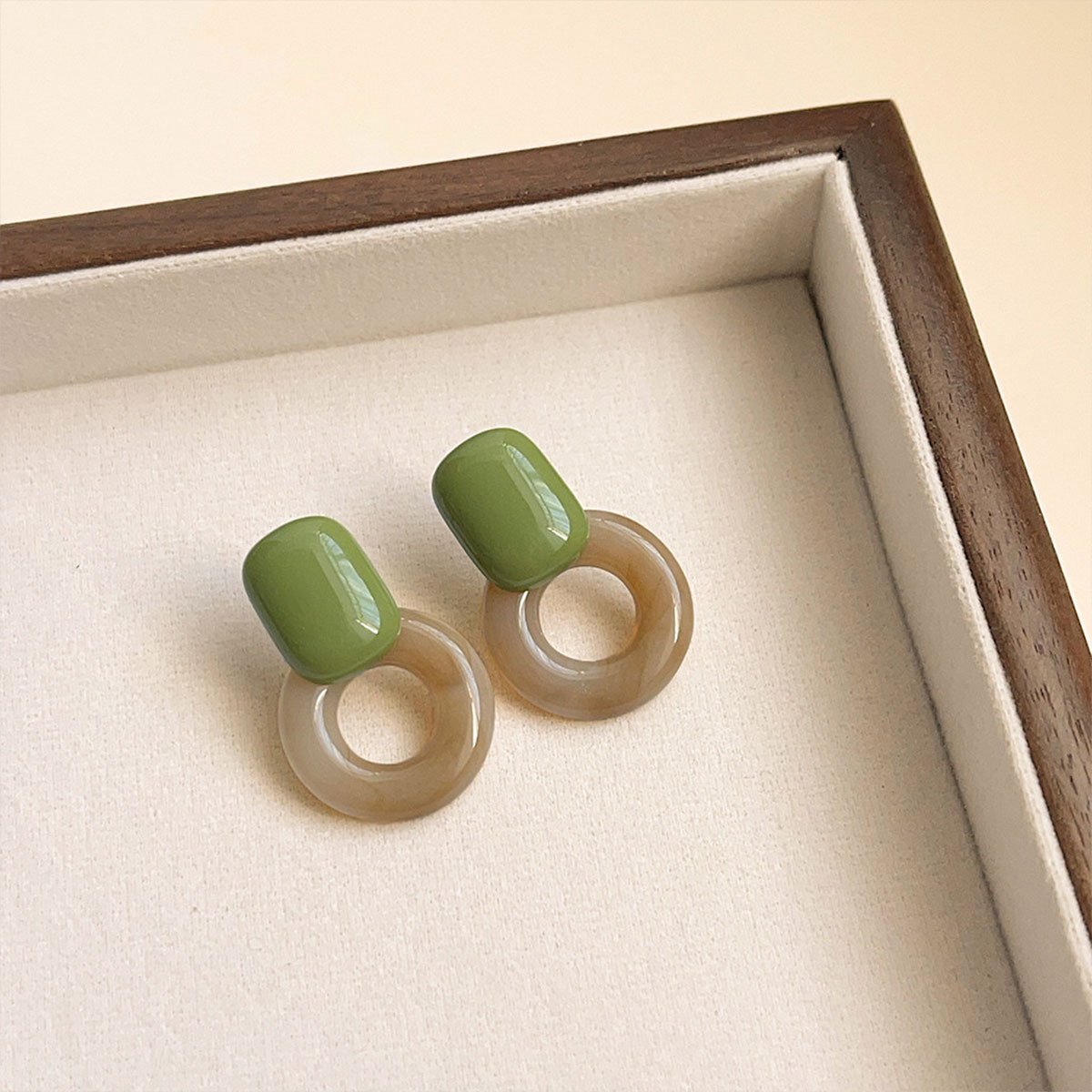 Green Circle Earrings Artistic Jewelry for Girls Trendy Fashion Accessory