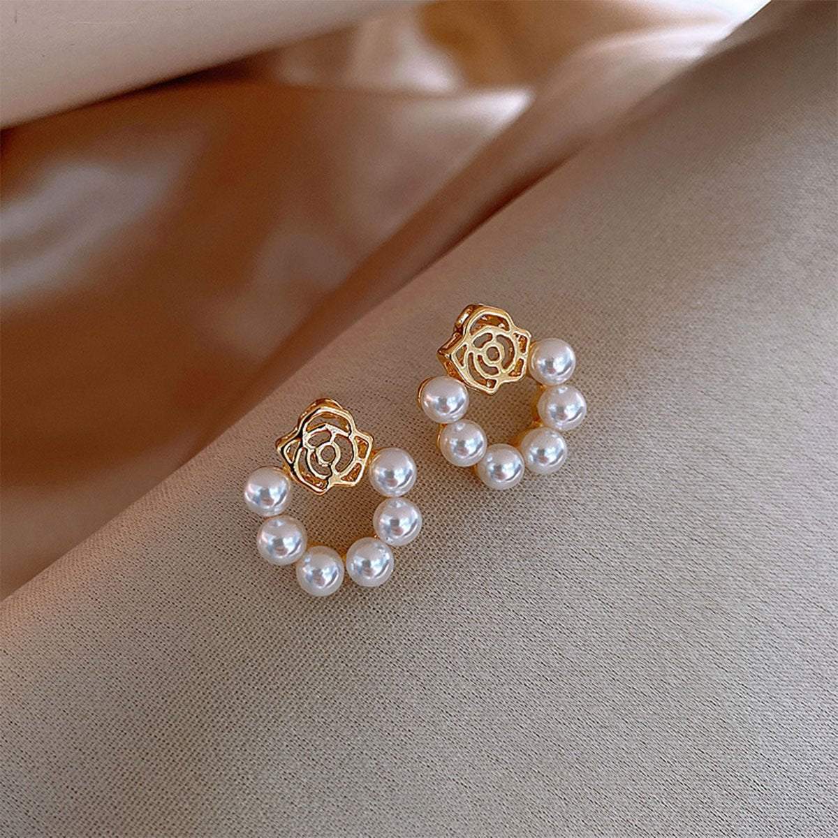 Vintage Style Imitation Pearl Earrings Women Classic Studs Fashion Jewelry