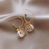 Golden Fashion Earrings with Pearl