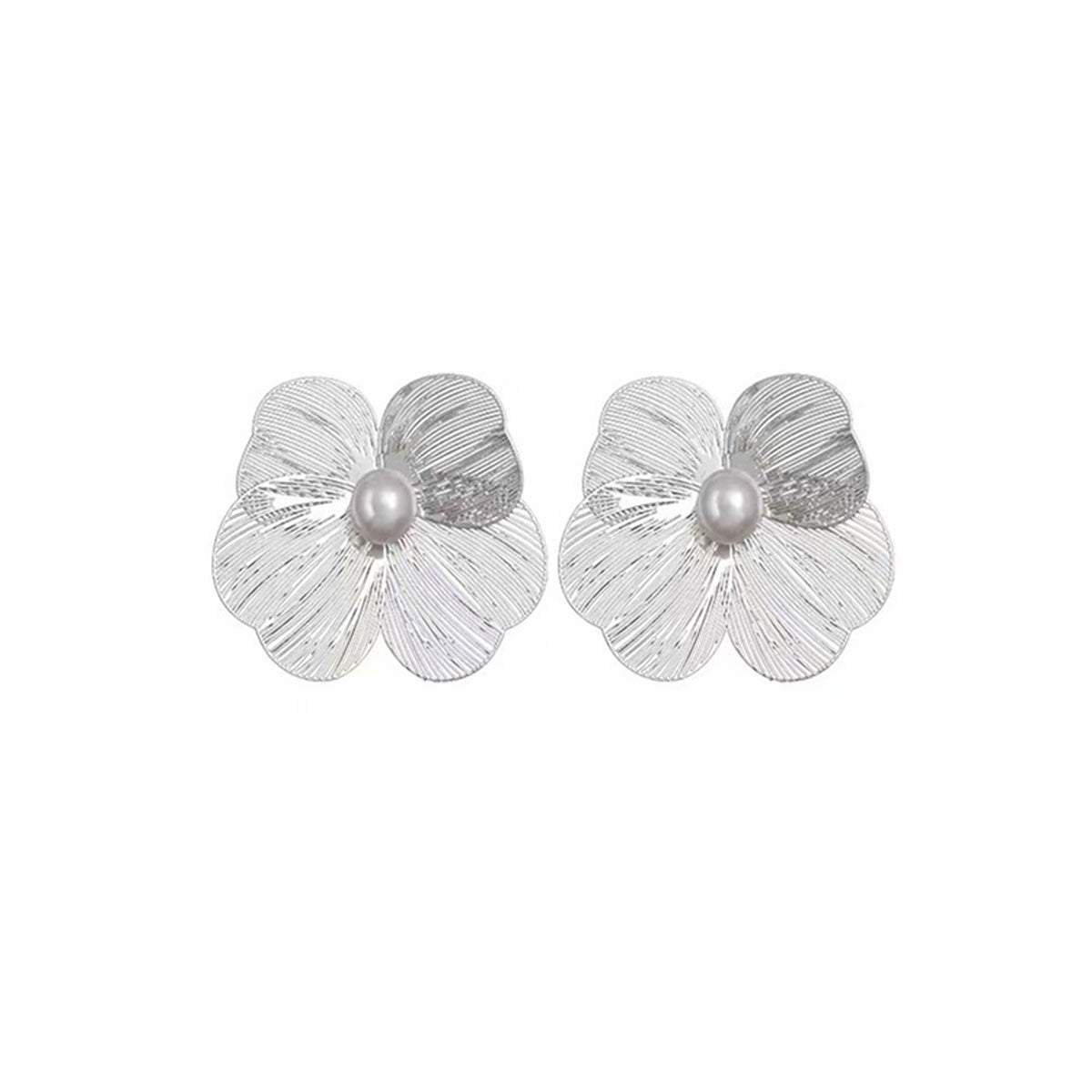 Exaggerated Large Flower pearl Earrings Women Fashion Jewelry Charming Ear Stud