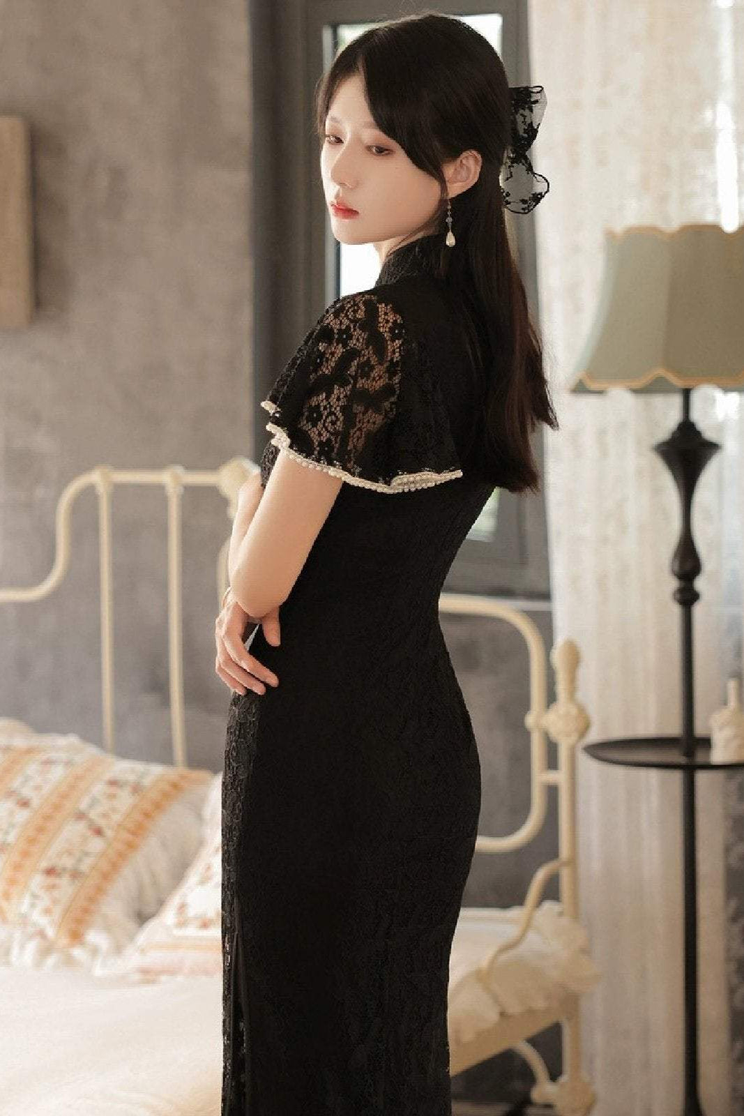 Lady's Triditional Chinese Elgant Lace Cheongsam Dress